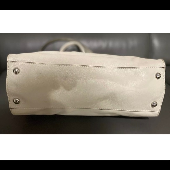 MICHAEL KORS Hamilton Cream Leather Large Satchel Shoulder Bag With Lock/Key 🔐 - Picture 8 of 11